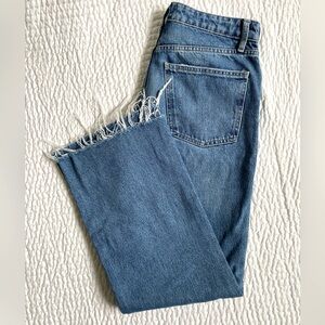 Zara wide leg medium wash raw hem jeans size 6